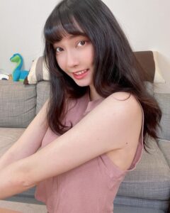 Lộ clip siêu hot của Streamer Sandy “ấy” cùng bạn trai trên livestream