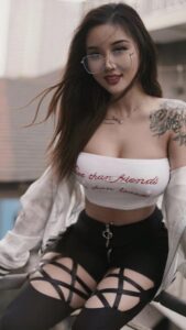 Nữ DJ bốc lửa đến từ Canada: Jessicaxsun lộ clip nóng
